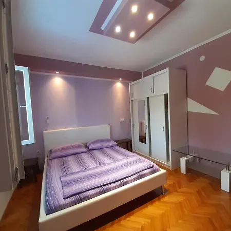 Cebalo - Ekonomija Appartement