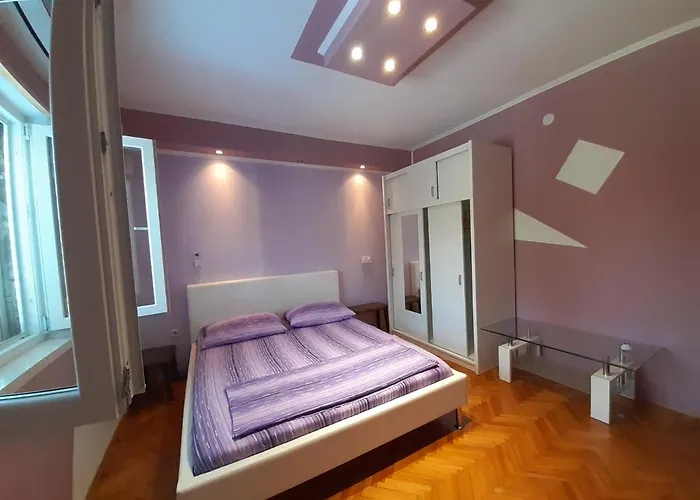 Cebalo - Ekonomija Appartement